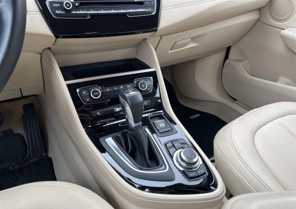 BMW Seria 2 cena 55800 przebieg: 157671, rok produkcji 2016 z Hel małe 352